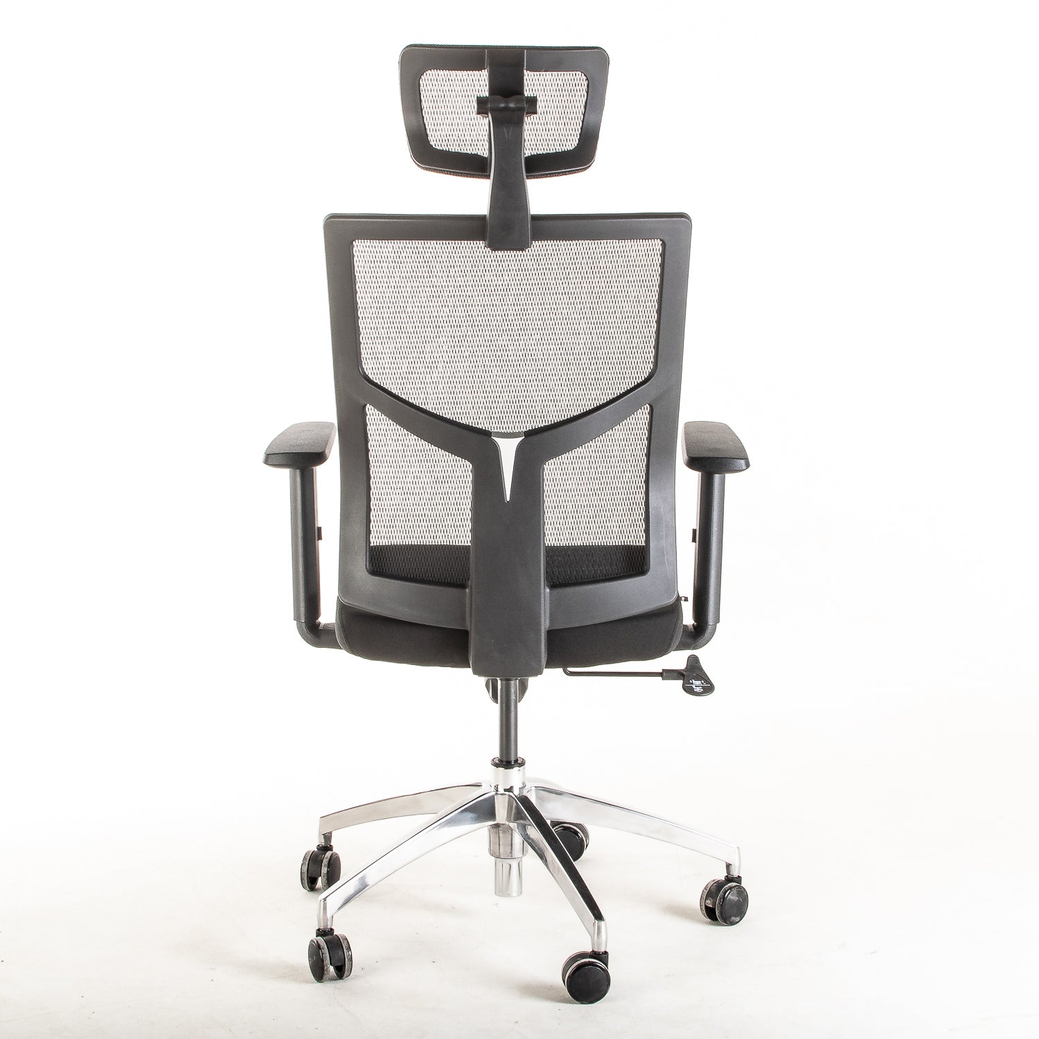 Silla operativa ergonómica reclinable con respaldo de malla BIT-1 con Cabecero vista trasera.