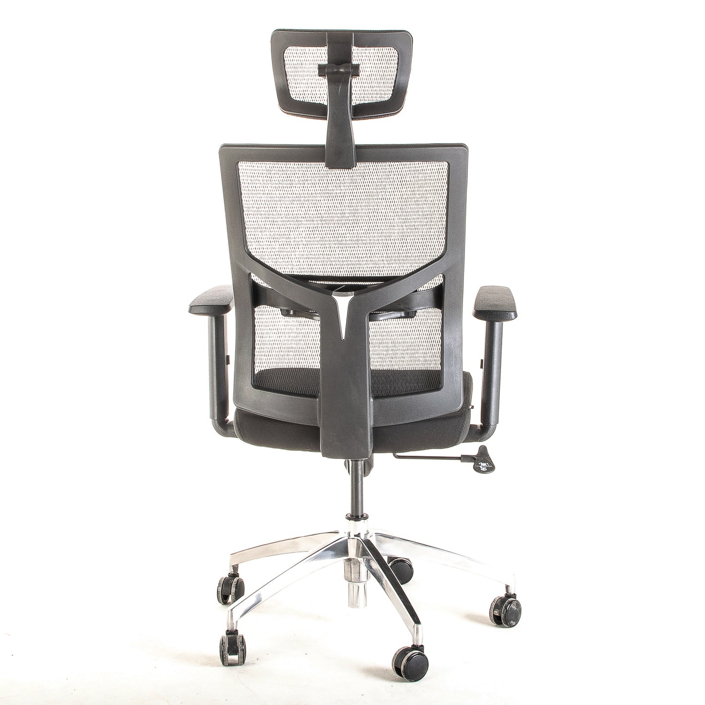 Silla operativa ergonómica reclinable con respaldo de malla BIT-1 con Cabecero y Apoyo Lumbar Regulable vista trasera.