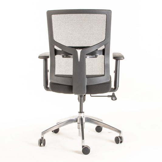 Silla operativa ergonómica reclinable con respaldo de malla BIT-1 con Apoyo Lumbar Regulable vista trasera.