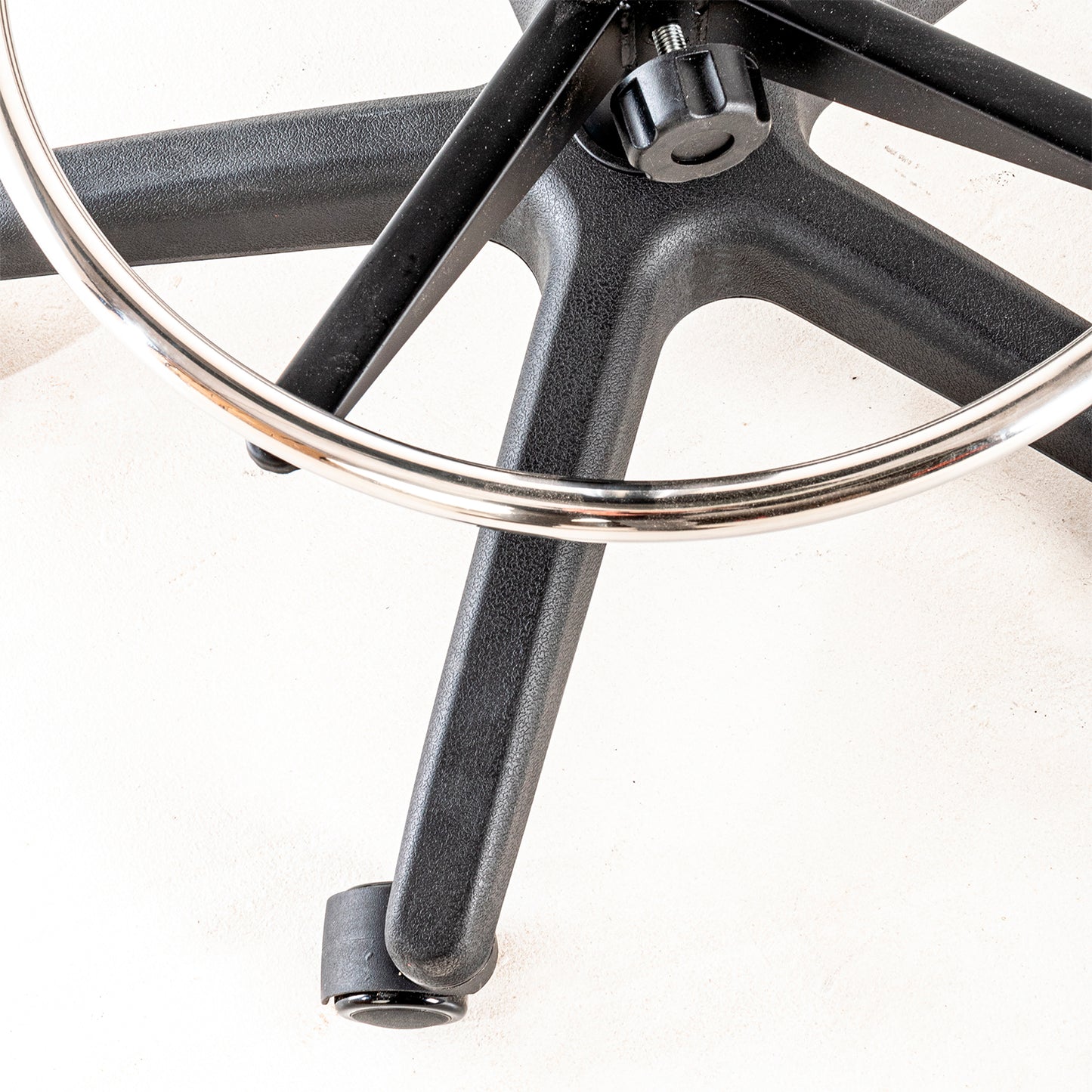 Piso de Laboratorio LAB-STOOL Aro Acero y Ruedas PU