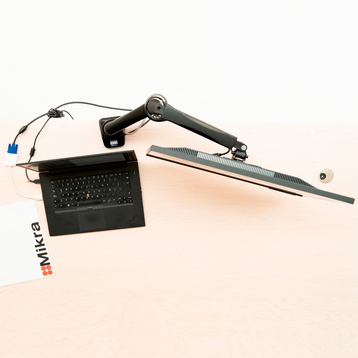 Brazo Monitor Simple con Resorte de Gas | SK-1